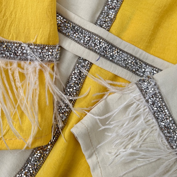 Arabian Style Dress With Removable Tie Belt - Picture 4 of 4